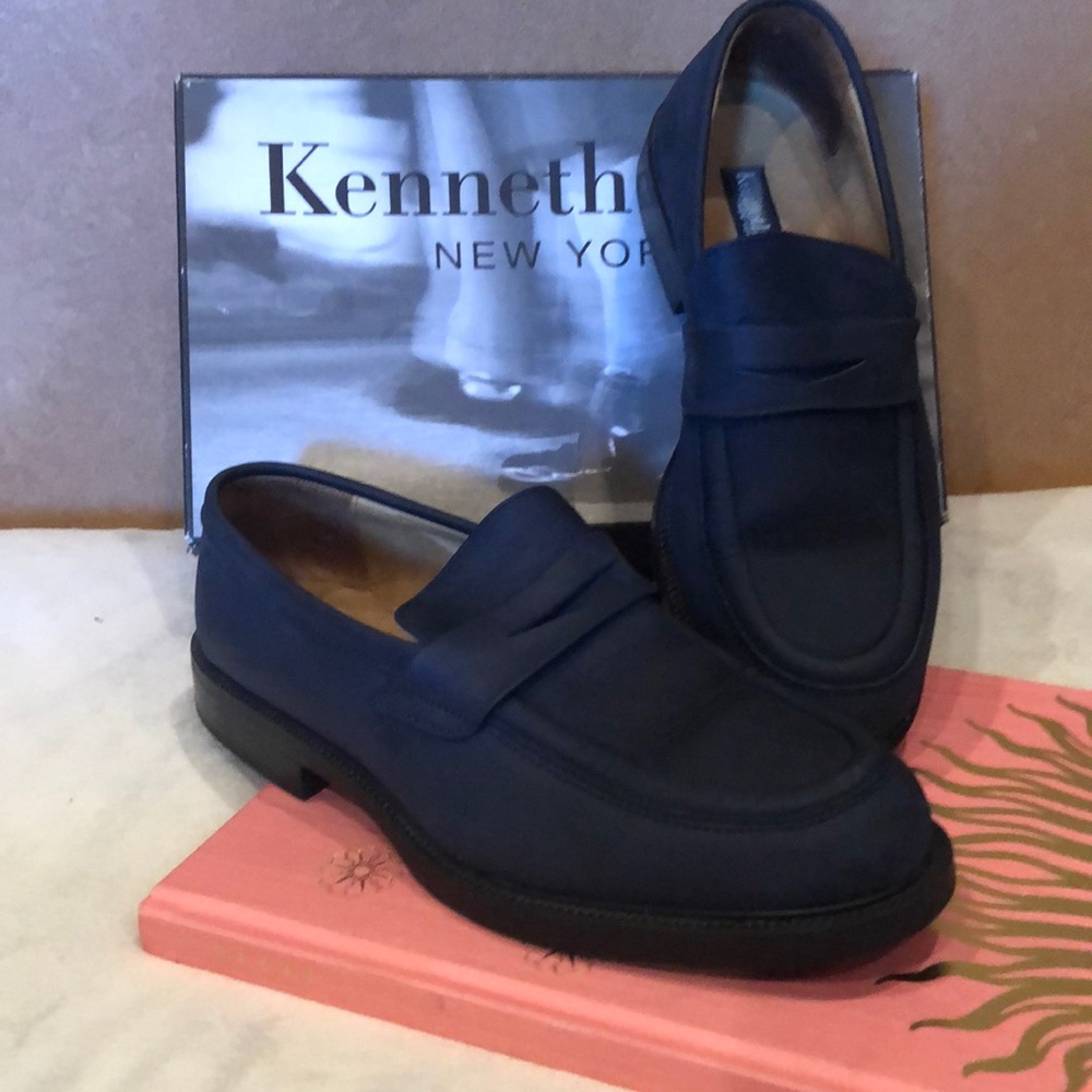 Perfect blue suede loafers